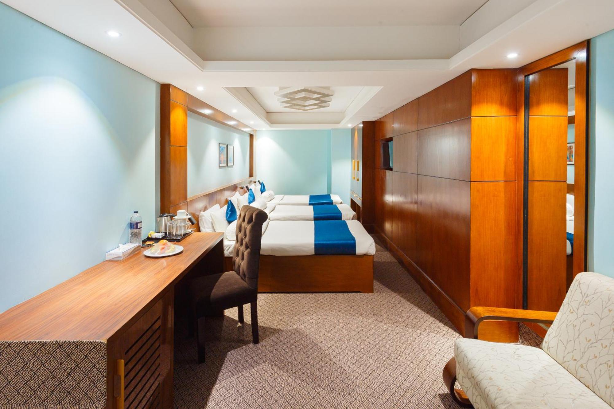 Hotel The Capital Ltd. Dhaka Extérieur photo