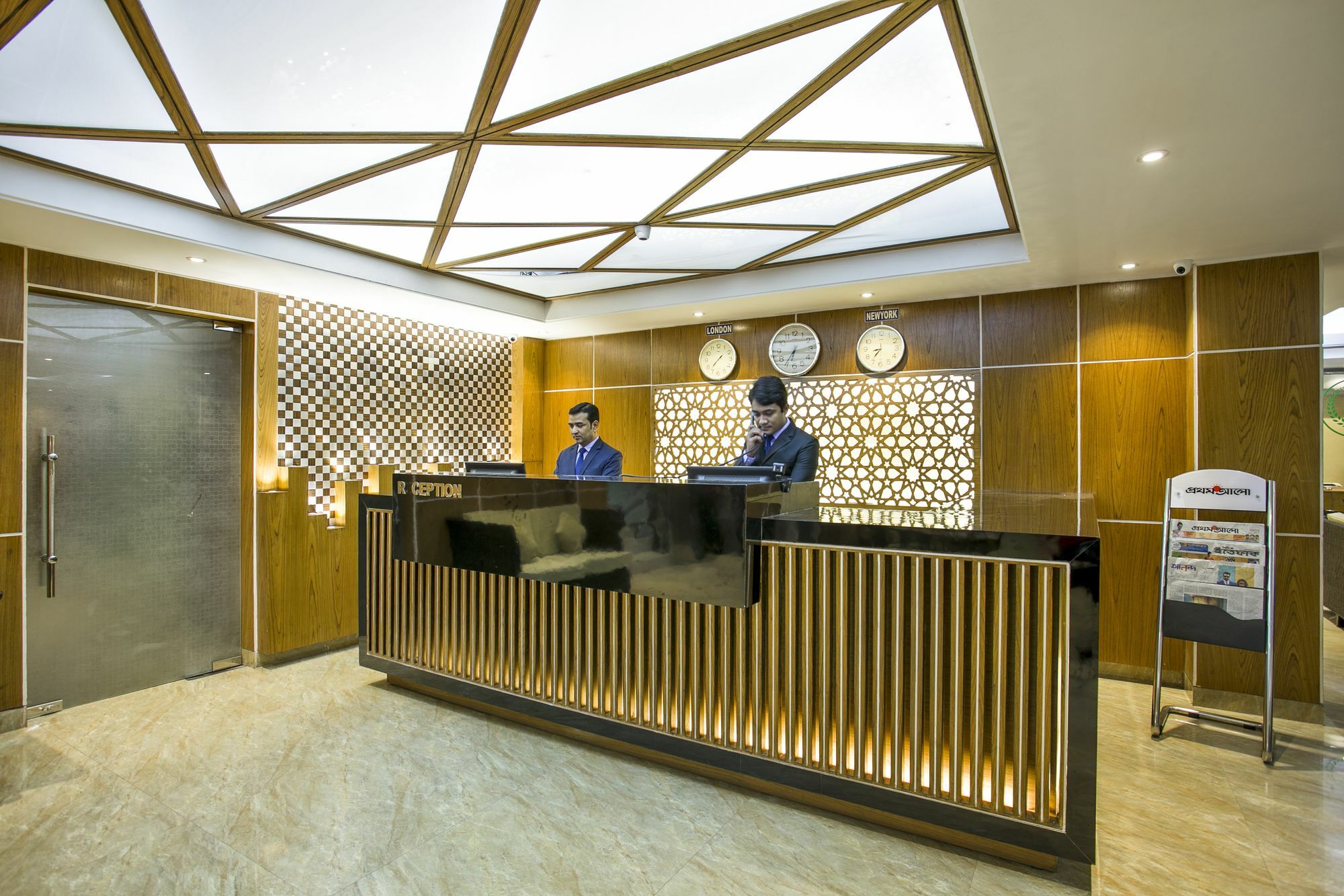 Hotel The Capital Ltd. Dhaka Extérieur photo